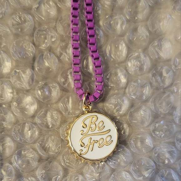 By Alexa Rae NWOT Be Free Charm Black or Cream - Picture 6 of 8